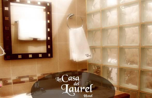 ホテル La Casa Del Laurel タスコ・デ・アラルコン 部屋 写真