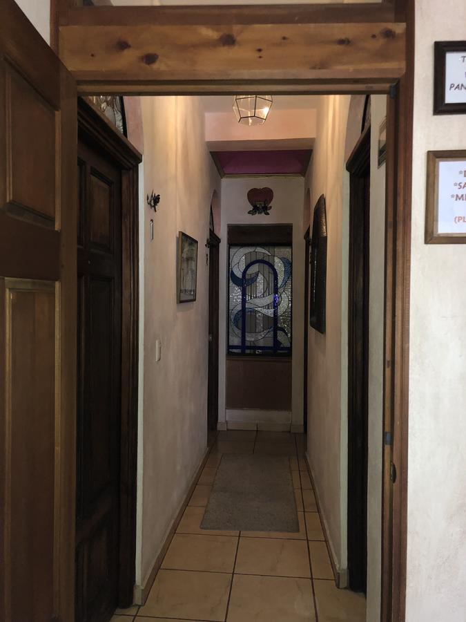 ホテル La Casa Del Laurel タスコ・デ・アラルコン エクステリア 写真